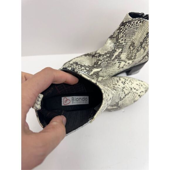 Blondo Ankle Booties Size 7 Snakeskin Embossed Leather Waterproof Block Heel NEW - Picture 7 of 10